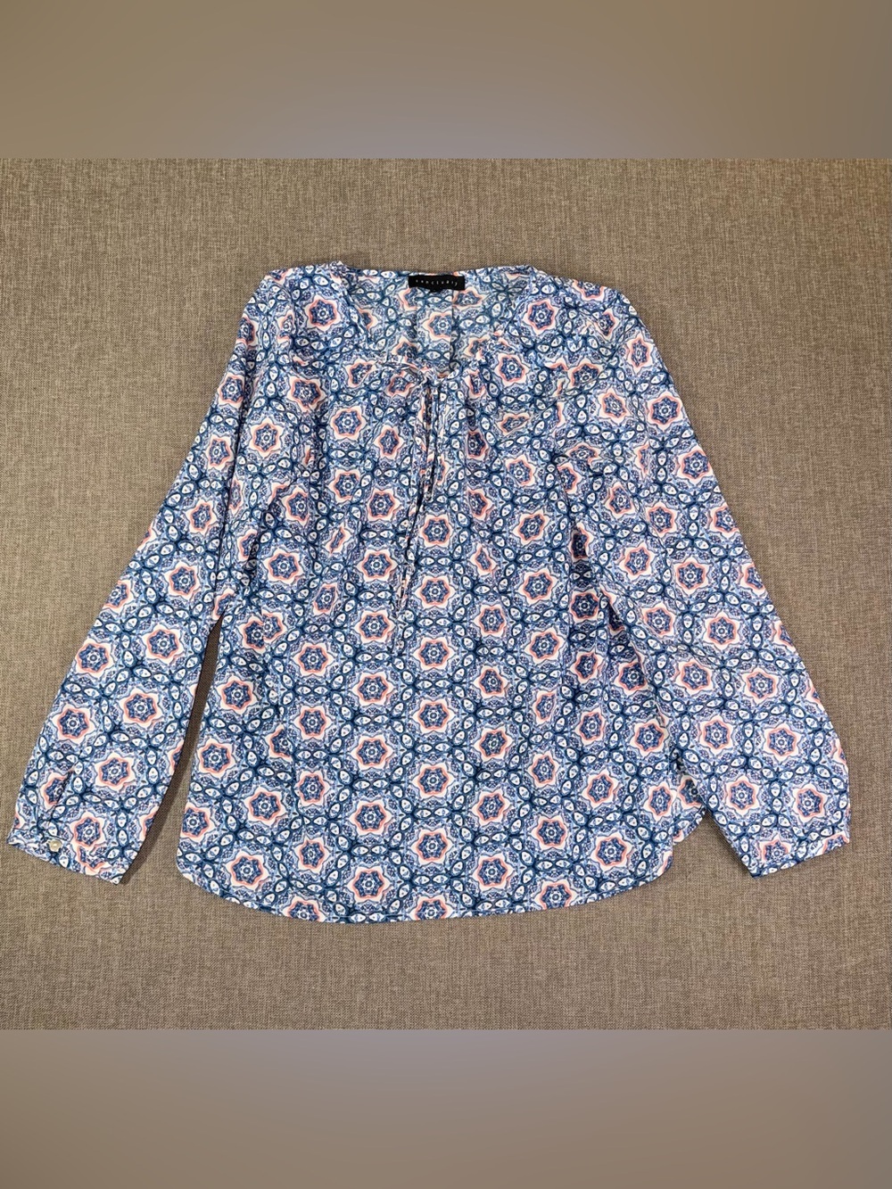 Sanctuary Women’s Blue and Pink Medallion Long-Sleeve Peasant Top Size Small